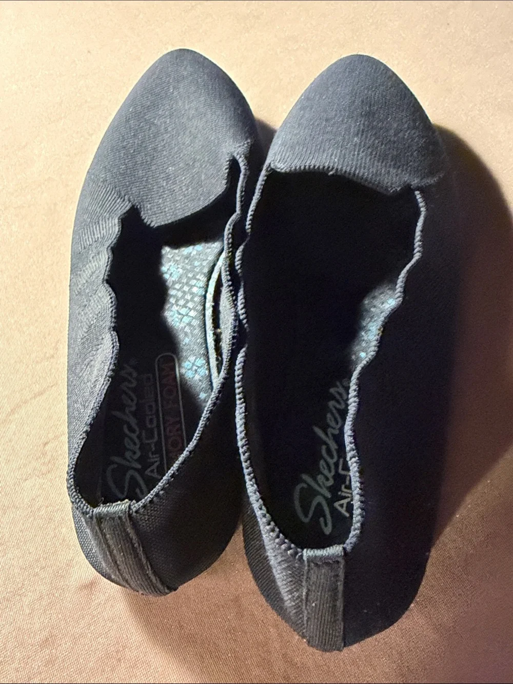 Skechers simple slip